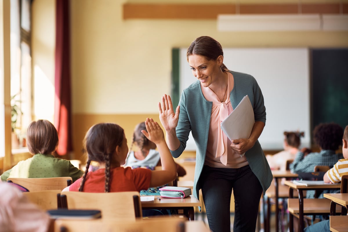 Nuo rugsėjo didėja darbo užmokestis pedagoginiams darbuotojams, dėstytojams, neakademiniams darbuotojams