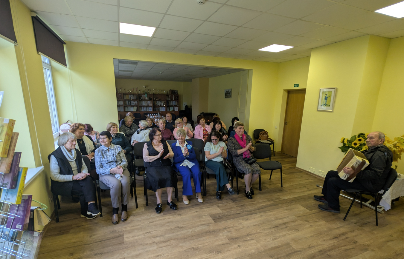 Butkiškės bibliotekoje paminėta Tarptautinė pagyvenusių žmonių diena